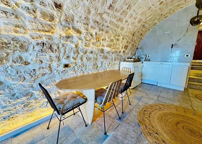 Le Due Pietre Apartment *