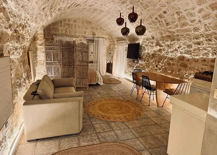 Le Due Pietre Apartment *