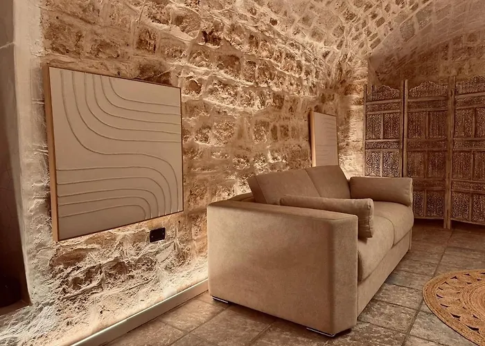 Le Due Pietre Apartment *